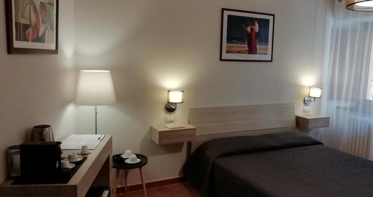 Helios Assisi Otel Dış mekan fotoğraf