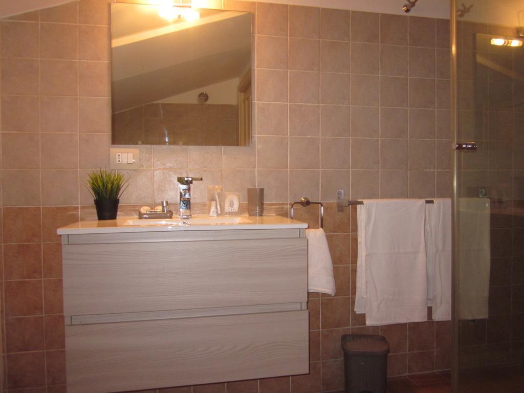 Helios Assisi Otel Oda fotoğraf