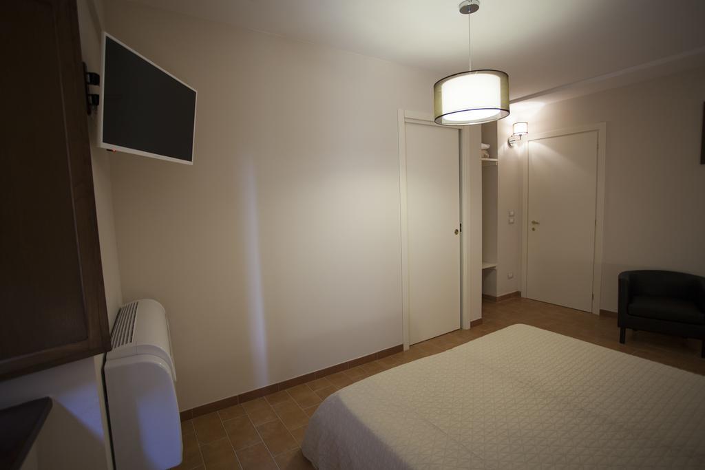 Helios Assisi Otel Dış mekan fotoğraf
